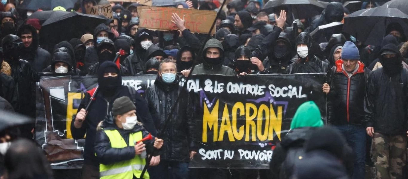 Διαδηλώσεις κατά της υγειονομικής δικτατορίας σε ολόκληρο τον κόσμο (βίντεο)